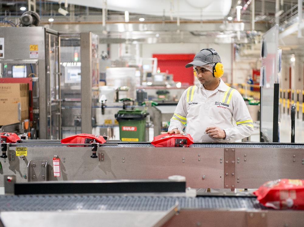 NESTLE_AlMahaFactory_001.jpg