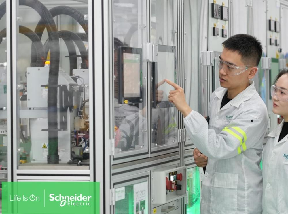World Economic Forum recognizes Schneider Electrics Wuxi China factory as a Sustainability Lighthouse.jpg.jpg