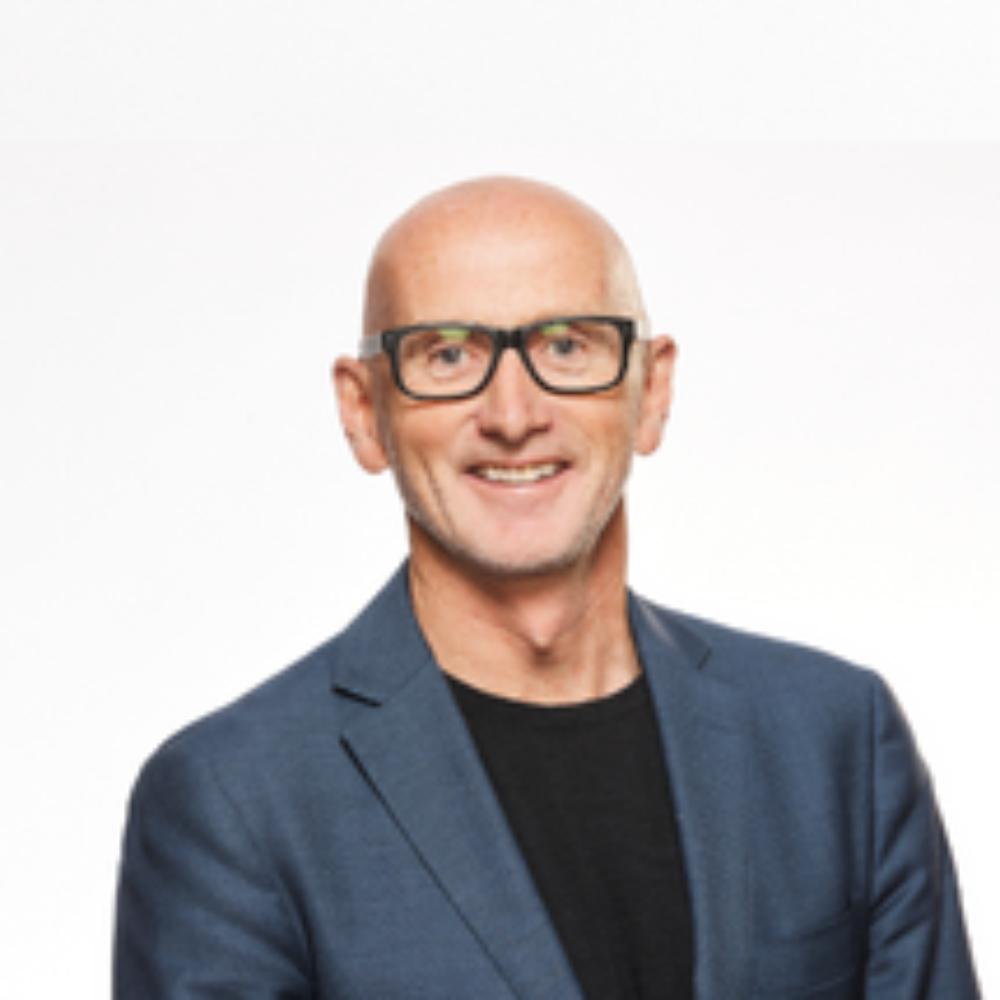 Chris   Kerr