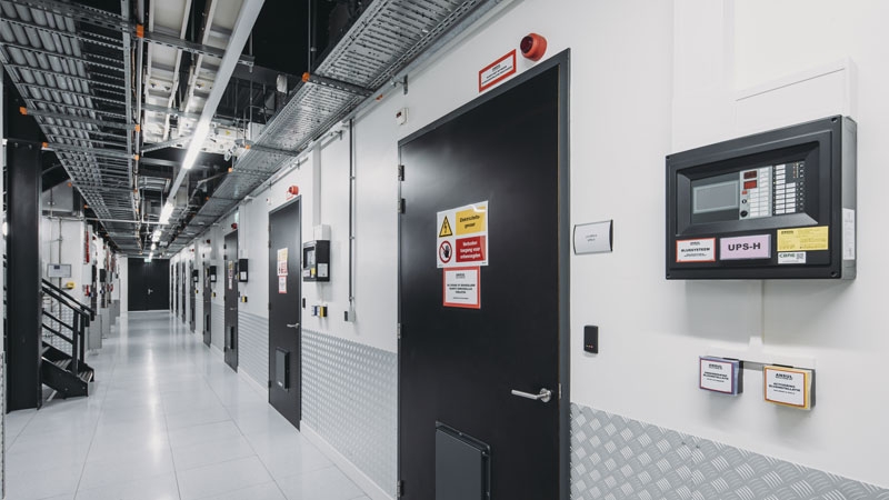 datacenters schneider switch