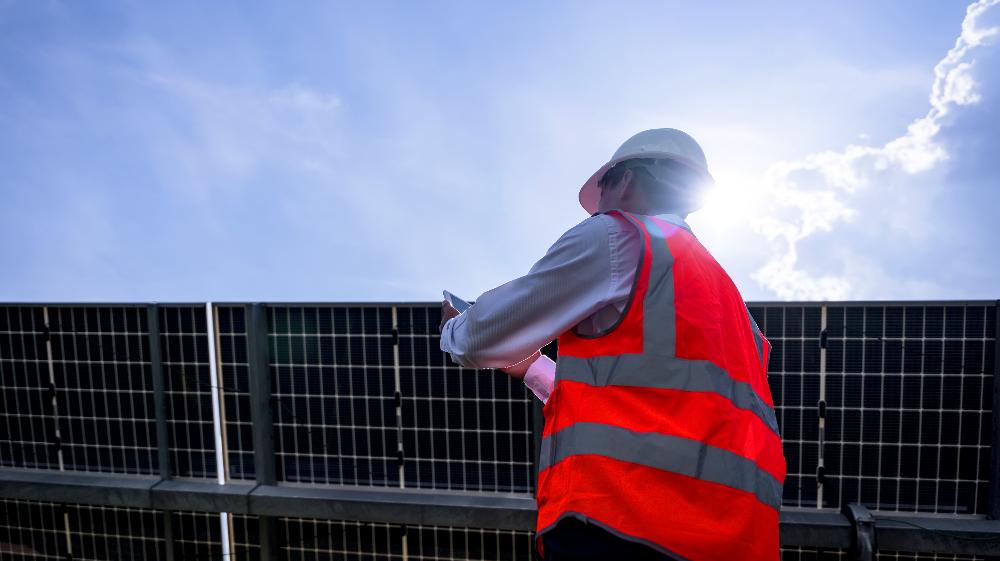 Schneider Electric présente Microgrid Flex : une nouvelle solution intelligente pour optimiser l’énergie en entreprise