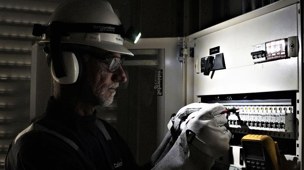 Schneider Electric lança soluções Mobiya para iluminação limpa e sustentável