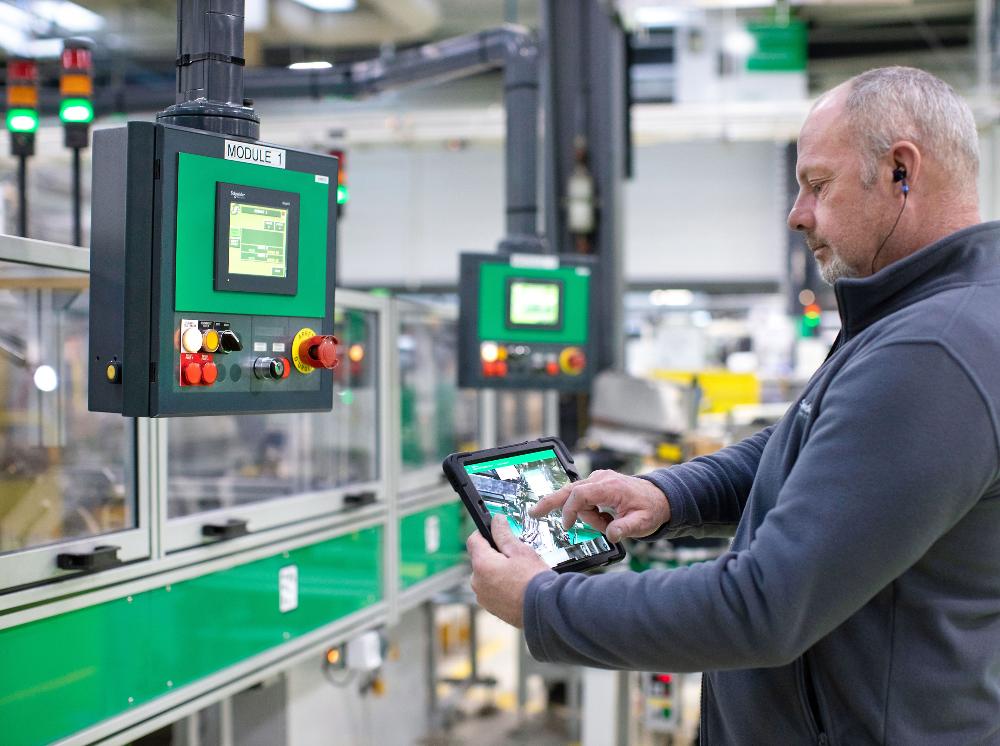 Smart-Factory_Le-Vaudreuil_5R2A1278_preview.jpg