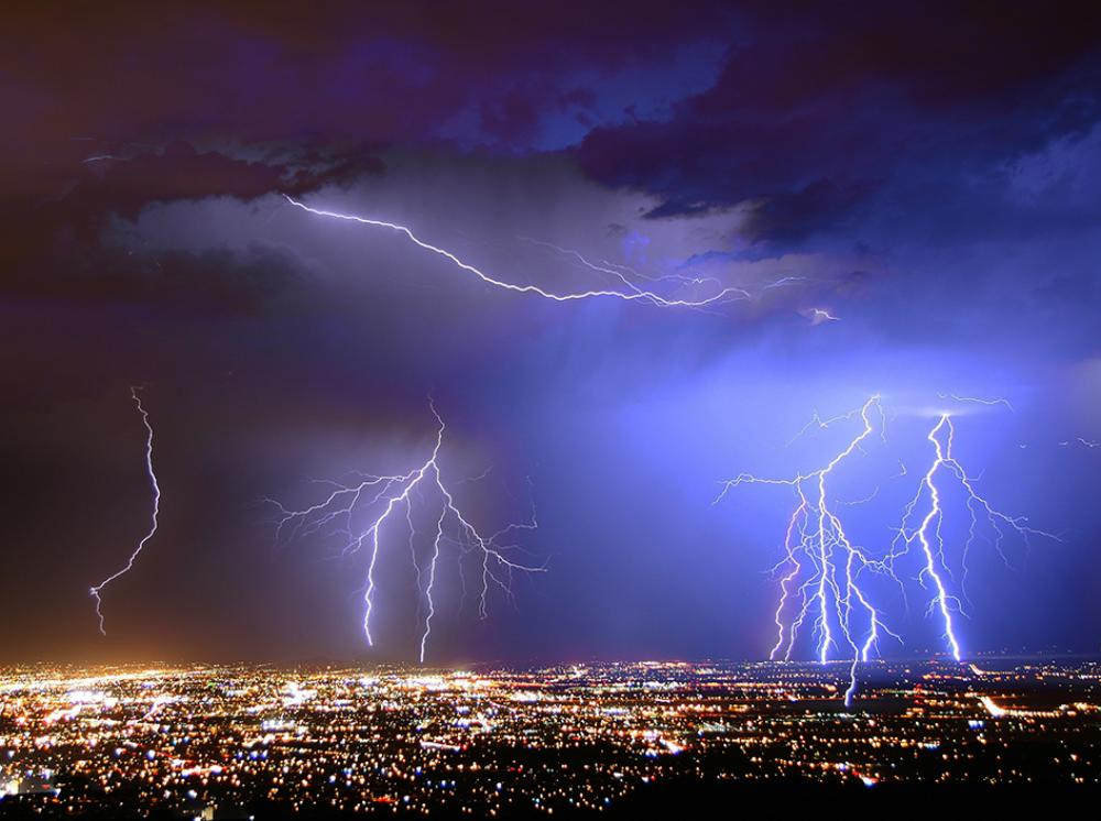 ¿Cómo proteger su hogar y oficina de incidentes eléctricos en temporada de lluvias_ (1).jpg