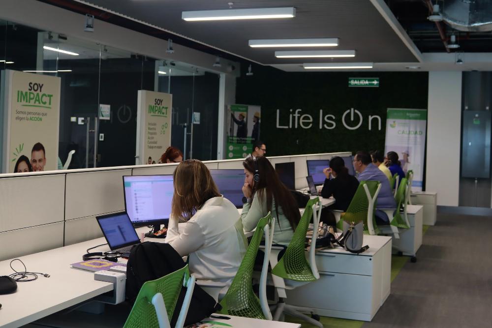 Schneider Electric es reconocida como una de las Mejores Empresas Para Trabajar Para Mujeres 2025 por Great Place to Work