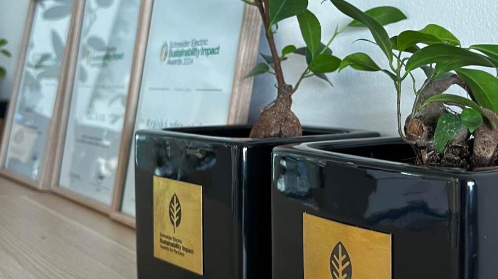 Schneider Electric ocenil čtyři české partnery za udržitelné projekty v soutěži Sustainability Impact Awards 2024