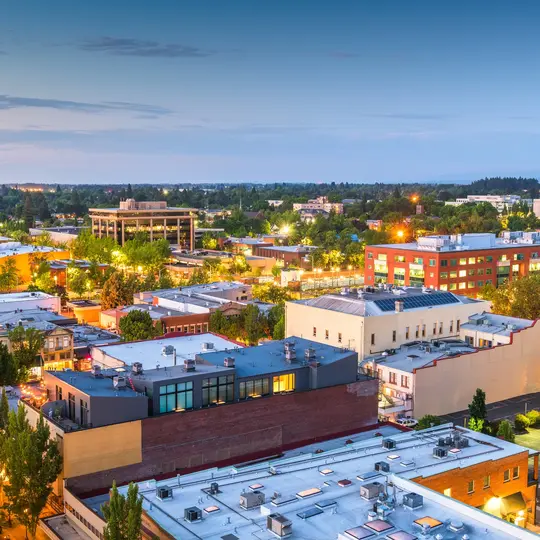 Salem, Oregon, USA downtown city skyline at dusk