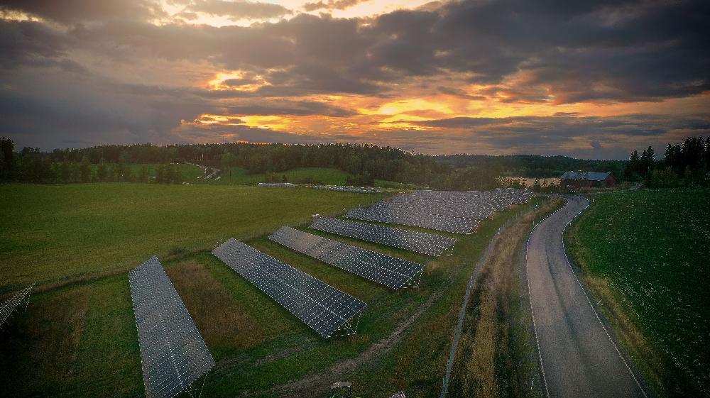 Etähallinta tuo turvaa aurinkovoimalan tuotantoon