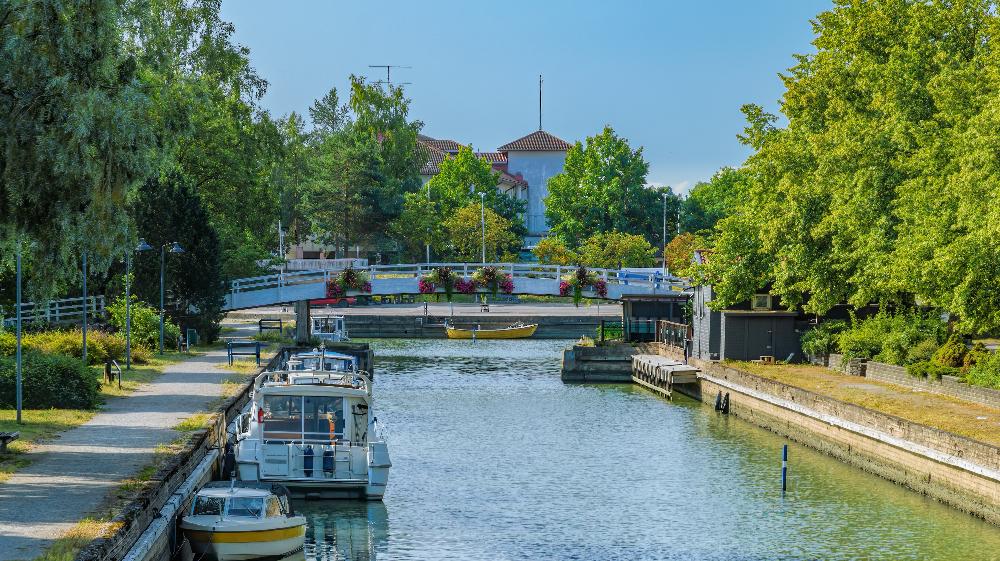 Kiinteistöjen energiankulutus käy kunnille kalliiksi – Paraisilla luotetaan Schneider Electricin säästösuunnitelmaan