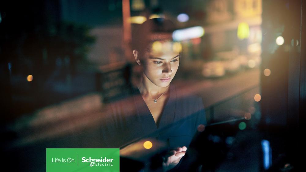 Schneider Electric Releases New White Paper and  TradeOff Tool Focused on How DCIM Addresses  Hybrid IT Management Challenges