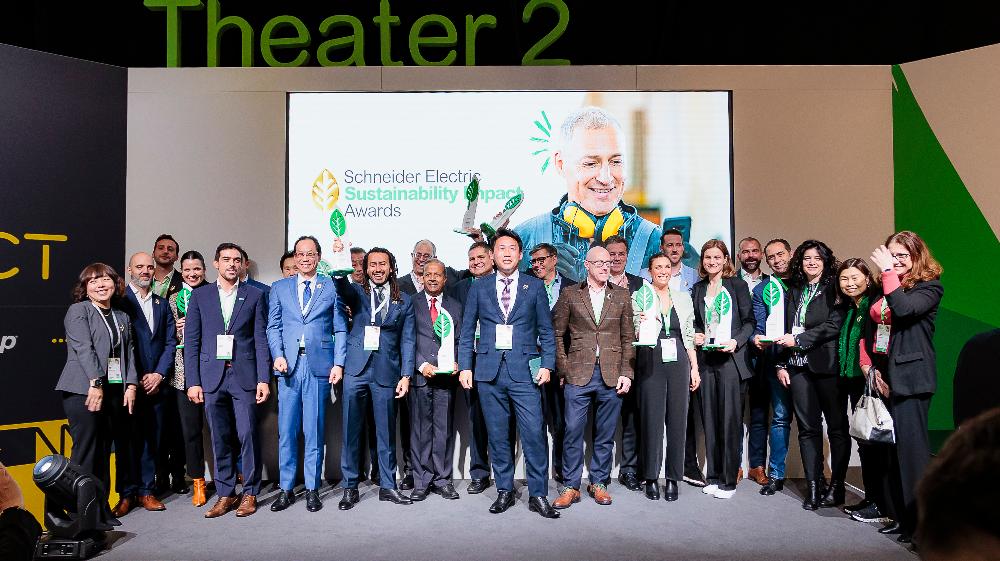 Schneider Electric annuncia i vincitori a livello mondiale della seconda edizione dei Sustainability Impact Award