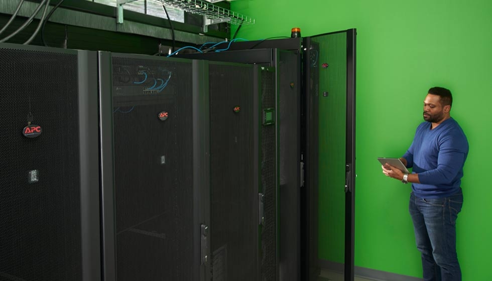 Explore a wide range of plug and play environmental sensors and accessories to enhance NetBotz system