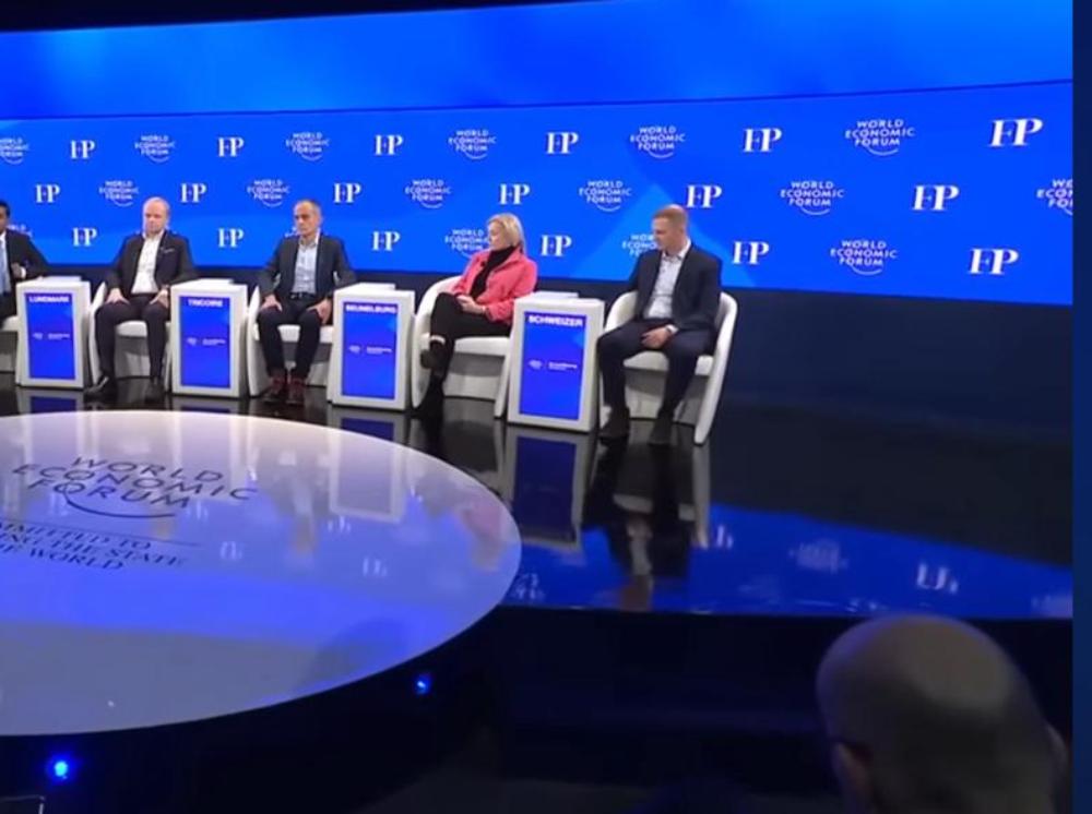 Schneider Electric hace un llamado a la acción en Davos.pdf