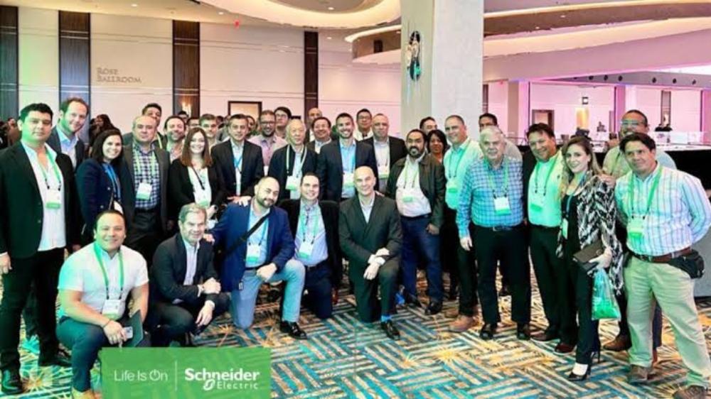 Schneider Electric destaca en su participación en el Global Border Summit 2024