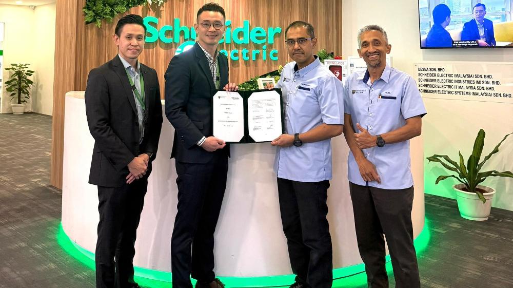 Schneider Electric and Universiti Malaya Join Forces to Bridge Academia and Industry