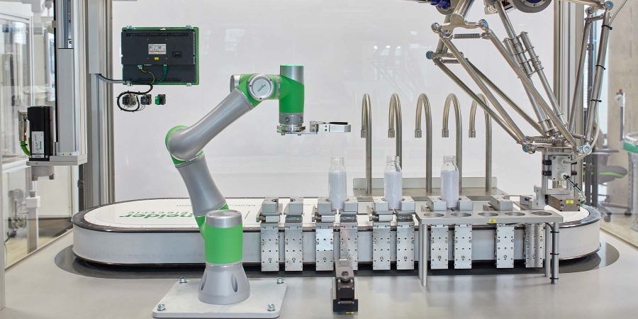 A machine with a robotic arm