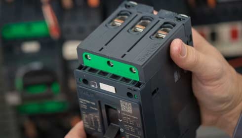 Life is on | Schneider Electric