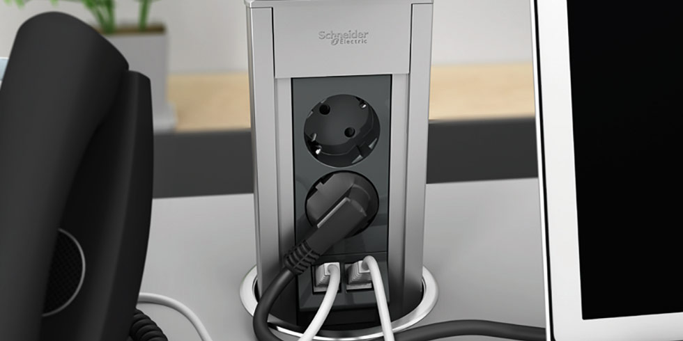 Optiline uttagspost i skrivbord