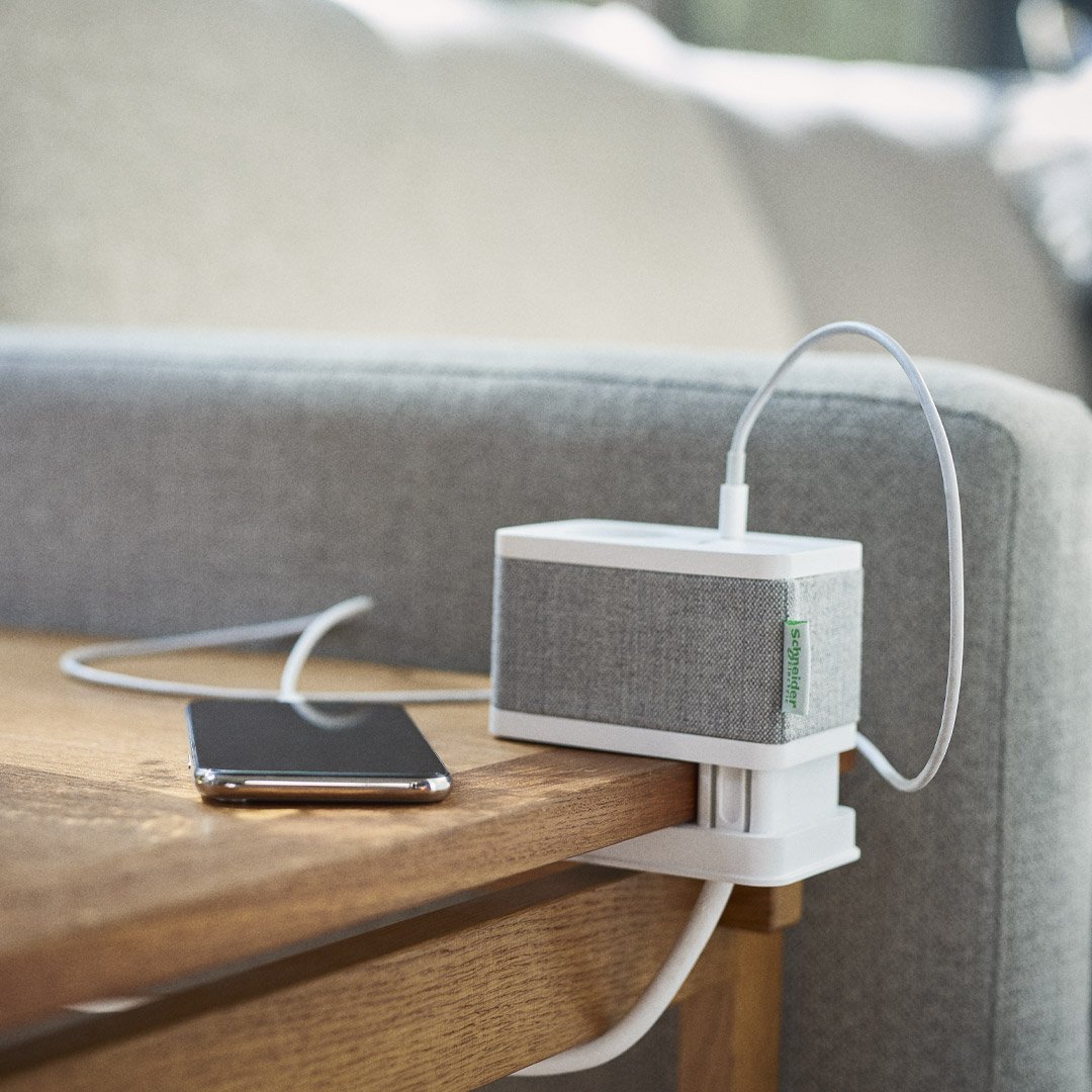 Unicasystem USB Charging Product