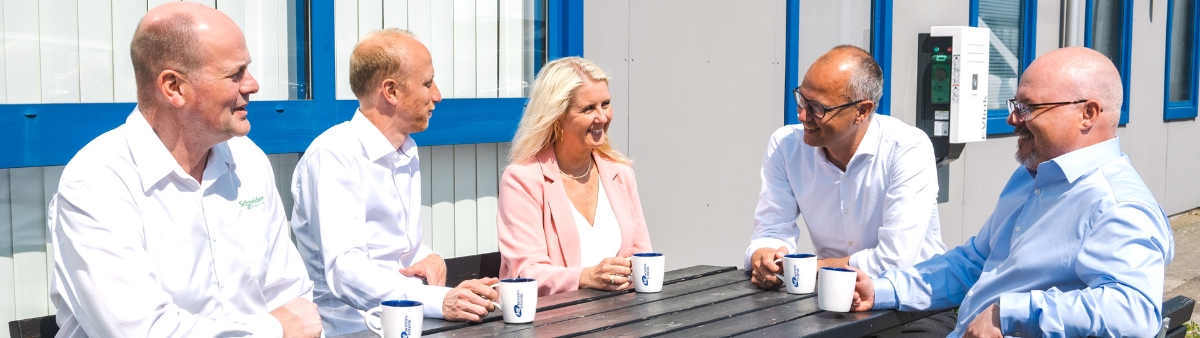 Dan Lott, Marie-Louise Elleberg, Jan Johannesson, Jan Kaihoej and Johan Mattsson enjoys a coffee break.