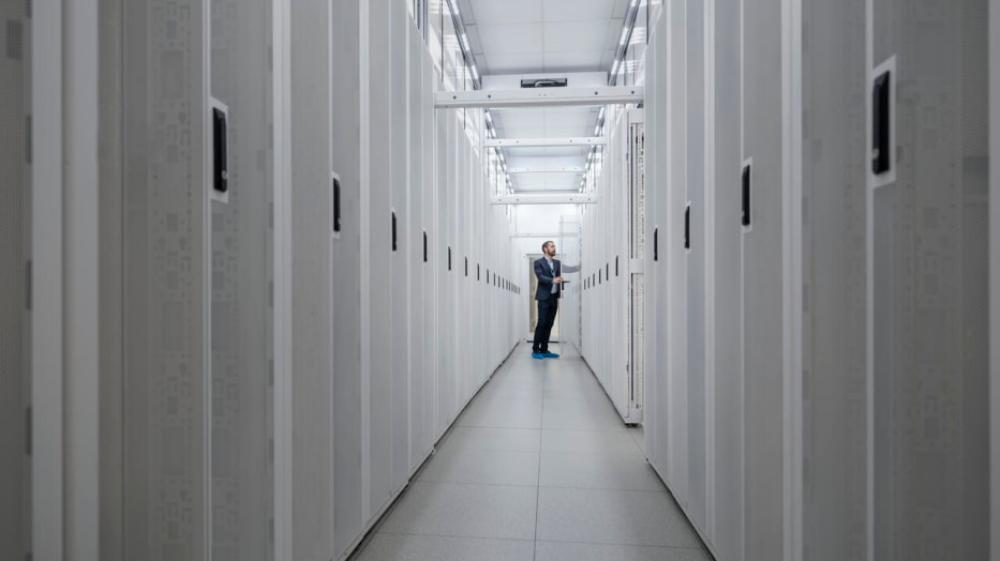 Schneider Electric och EcoDataCenter vidareutvecklar klimatpositivt samarbete