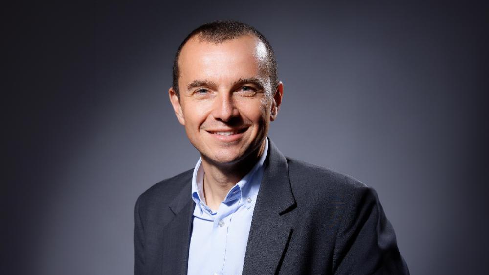 Schneider Electrics globala vd delar visionen för framtiden: elektrifierad, automatiserad och intelligent