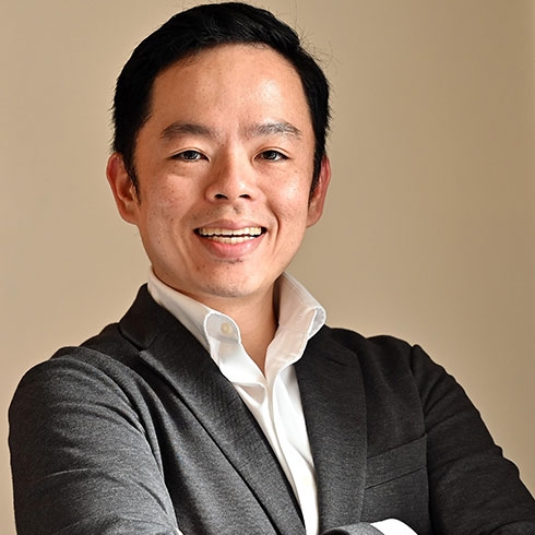 Portrait shot of Schneider Electric Asia Pacific Building Division Director Chen Weixiong