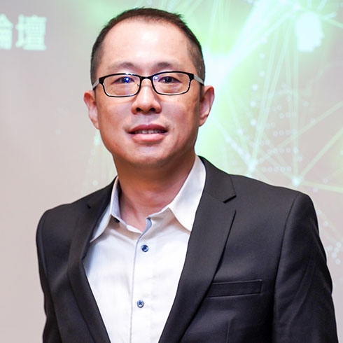 Portrait of Schneider Electric Technician Business Manager Zhang Fengyi