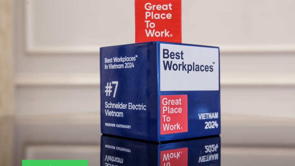 Schneider Electric Việt Nam thăng hạng ấn tượng lần đầu tiên được vinh danh giải thưởng Nơi làm việc tốt nhất