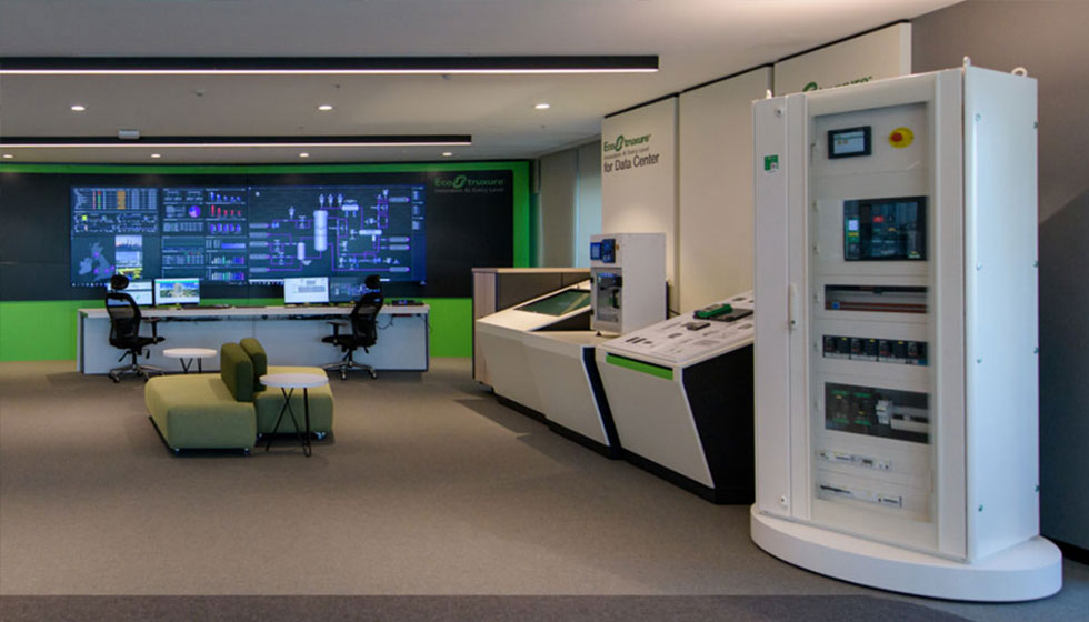 Schneider Electric Innovation Hub facilities in Istanbul, Turkey