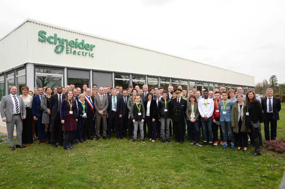 Lancement national de la Semaine de l'Industrie 2019 sur le site Schneider Electric du Vaudreuil 4 (.jpg, Image)