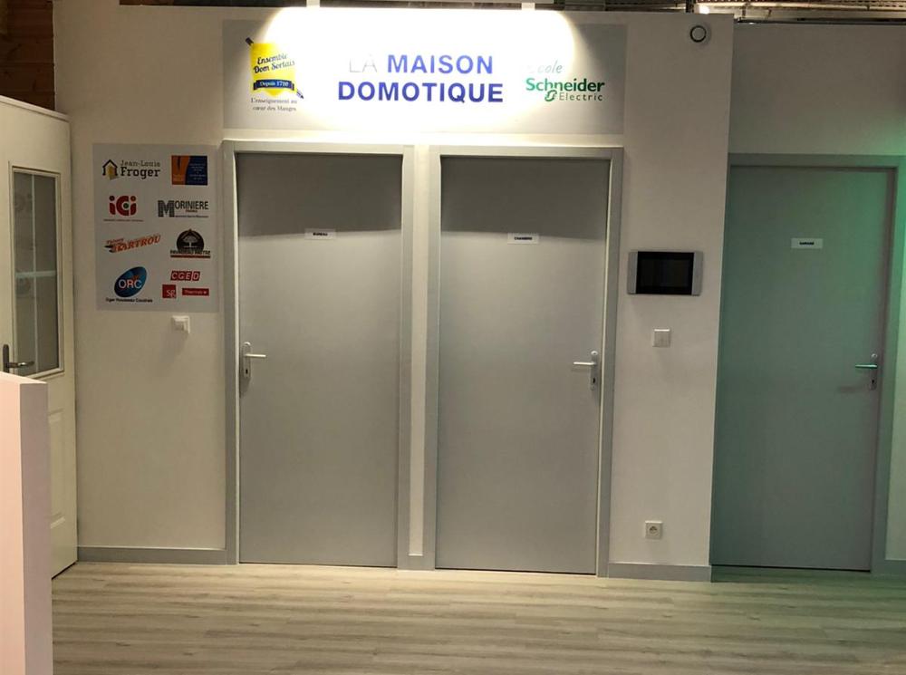Beaupréau-en-Mauges : Inauguration Maison de la Domotique (.jpg, Image)