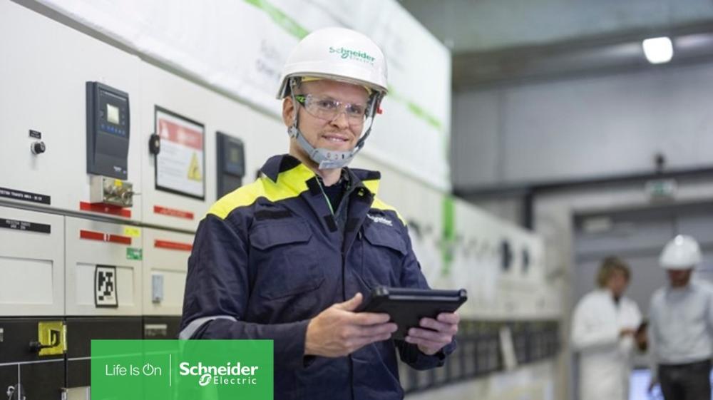 Schneider Electric lance EcoCare, la nouvelle offre de services digitaux pour améliorer la continuité des activités