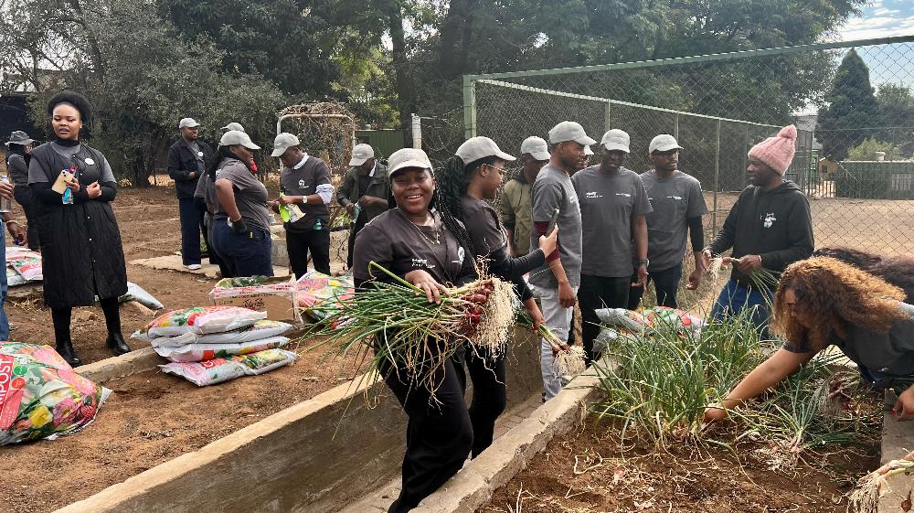 Schneider Electric supports Emthonjeni Community Centre through Mandela Day initiative